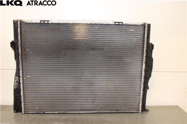 Radiator (manuell gir) til BMW 1-Serie 2004-2011 (E81/E82/E87/E88) (E81/E82/E87/E88) (17117559273|)