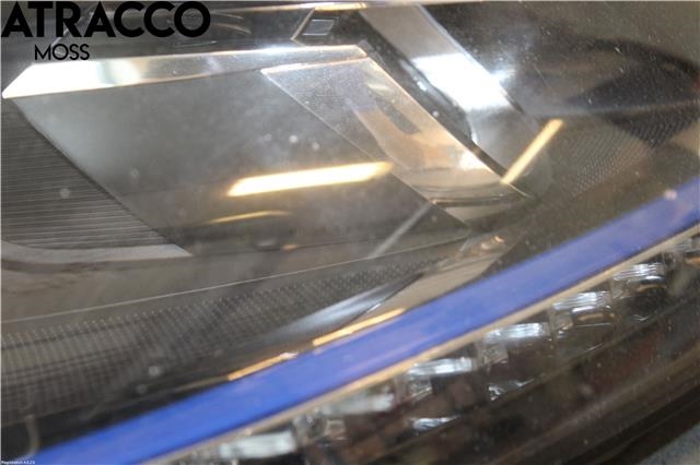 Frontlykt høyre halogen til VW Golf VII 2012-2017 (Fase 1)  (5GE941774|)