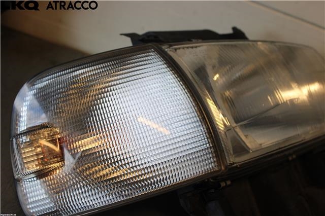 Frontlykt høyre halogen til VW Transporter / Caravelle 1990-2003 (T4) (T4) (701941018|)