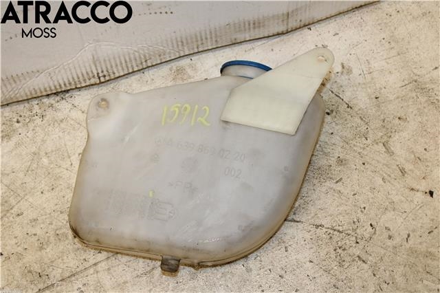 Spylertank foran til Mercedes Vito/Viano 2010-2014 (Fase 2) (W639) (W639) (A6398690220|)