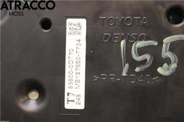 Instrumentpanel til Toyota Yaris 2012-2014 (Type III, Fase 1) (838000DT70|)