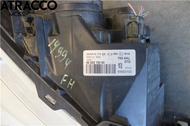 Frontlykt høyre halogen til Peugeot 3008 2009-2016 (Type I)  (6206N9|)