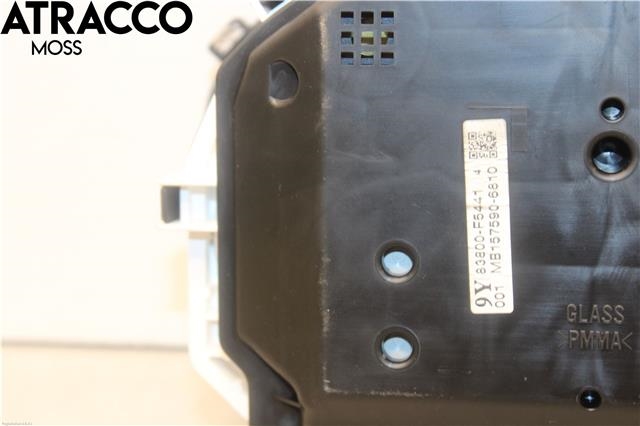 Instrumentpanel til Toyota Yaris 2014-2020 (Type III, Fase 2)  (83800F5441|)