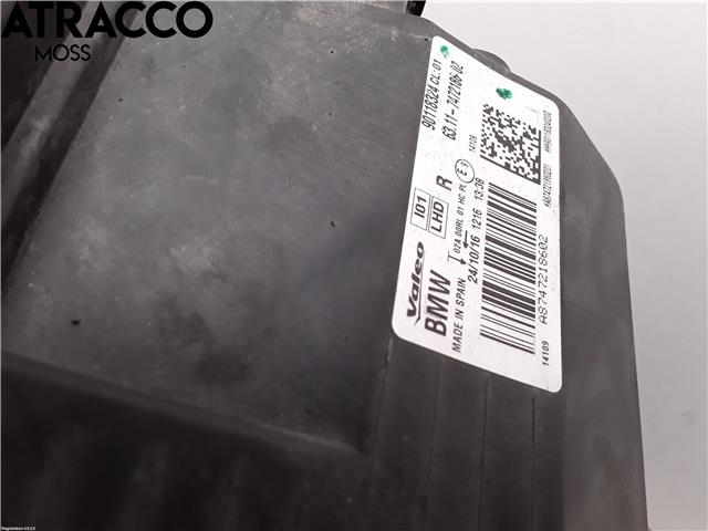 Frontlykt høyre halogen til BMW i3 2013-2022  (63117448388|)