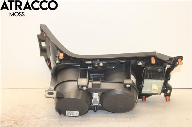 Dashbord koppholder til Toyota Corolla 2019-->>  (5880302270|)