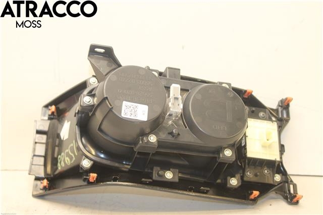 Dashbord koppholder til Toyota Corolla 2019-->>  (5880302270|)