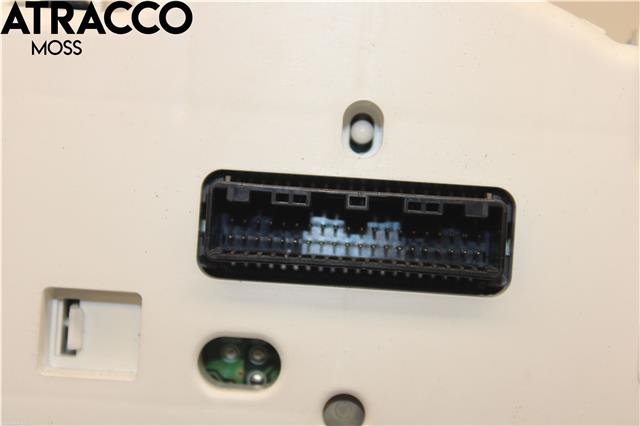 Instrumentpanel til Toyota RAV4 2006-2009 (Type III, Fase 1) (8380042D00|)