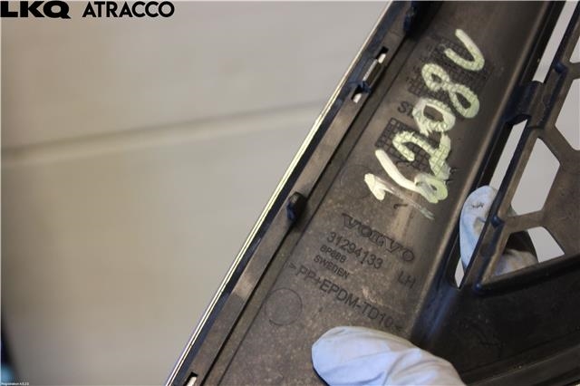 Grill venstre til Volvo V60 2010-2013 (Type I, Fase 1)  (31290981|)