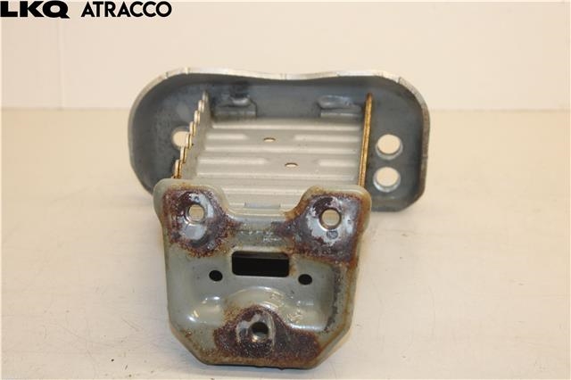 Diverse deler til Toyota Yaris 2014-2020 (Type III, Fase 2)  (570140D030|)