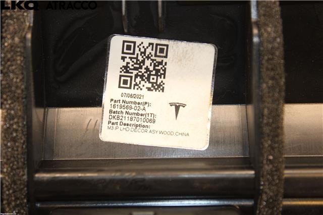 Diverse deler til Tesla Model 3 2018-2023 (Fase 1)  (161956900A|)