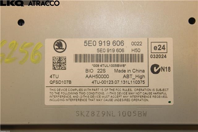 Multimedia display (MCU - Media Controller Unit) til Škoda Octavia 2013-2016 (Type III, Fase 1)  (5E0919606|)