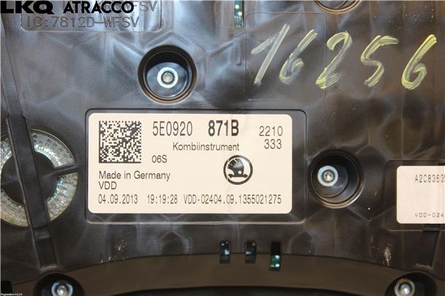 Instrumentpanel til Škoda Octavia 2013-2016 (Type III, Fase 1)  (5E0920871B|)