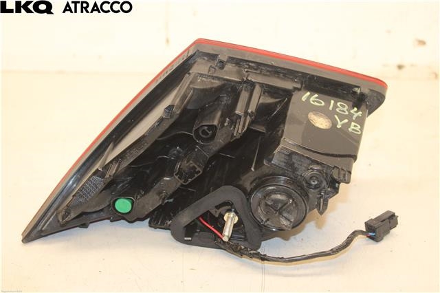 Baklykt venstre indre til Peugeot 308 2013-2021 (Type II)  (9677818380|)