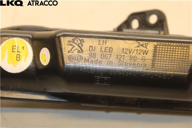 Parklykt venstre til Peugeot 308 2013-2021 (Type II)  (9806712180|)