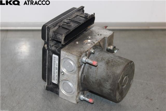 ABS sentral til Toyota Avensis, 2009-2015 (Type III, Fase 1)  (4405005130)