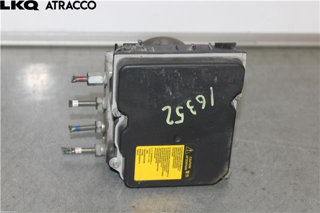 ABS sentral til Toyota Avensis 2009-2015 (Type III, Fase 1)  (4405005130|)