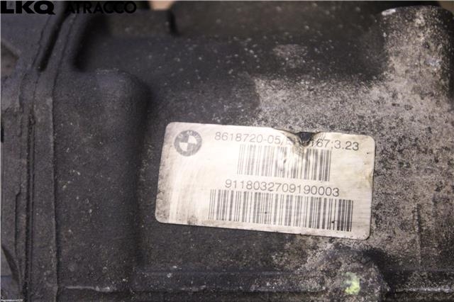 Kardang klokke bak til BMW 5-Serie 2017-->> (G30/G31) (G30/G31) (33109454770|)