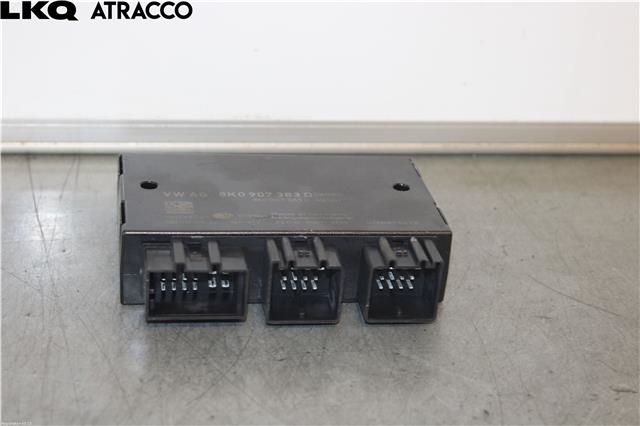 Styreenhet hengerfeste til Audi Q5 2008-2012 (Type I, Fase 1)  (8K0907383D|)