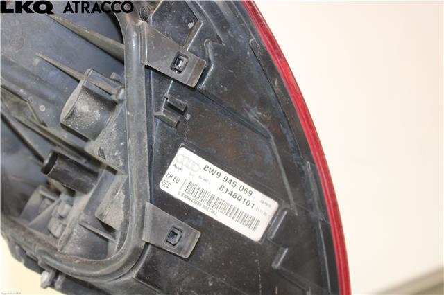 Baklykt venstre til Audi A4 2015-2019 (Type V, Fase 1) (B9) (B9) (8W9945069|)