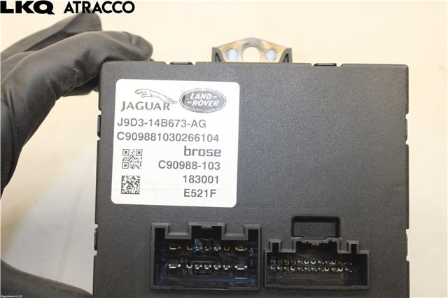 Styreenhet elektrisk bakluke til Jaguar I-PACE 2018-->>  (T4K4782|)