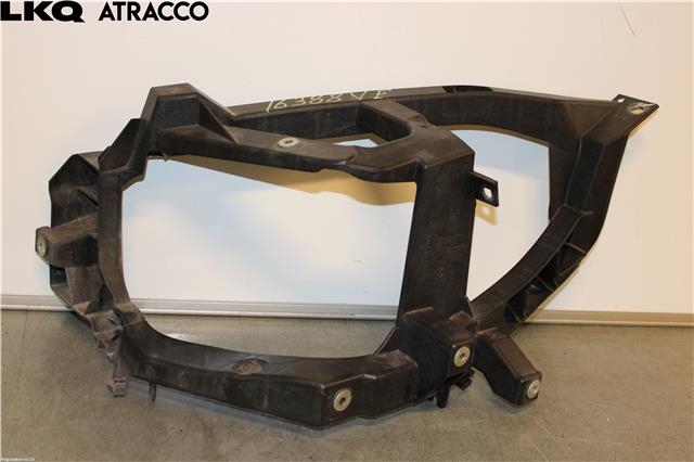 Frontlyktehus til Mitsubishi Colt, 2009-2013 (Type VII, Fase 2)  (5256A813)