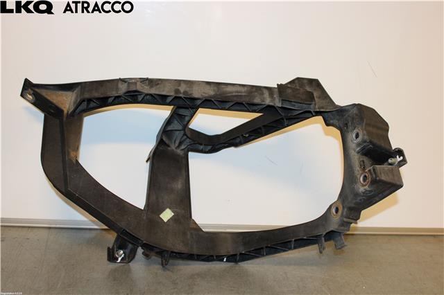 Frontlyktehus til Mitsubishi Colt 2009-2013 (Type VII, Fase 2) (5256A813|)