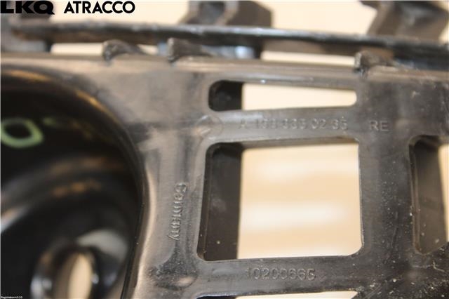 Diverse deler til Mercedes GLA 2014-2020 (X156) (X156) (A1568850265|)