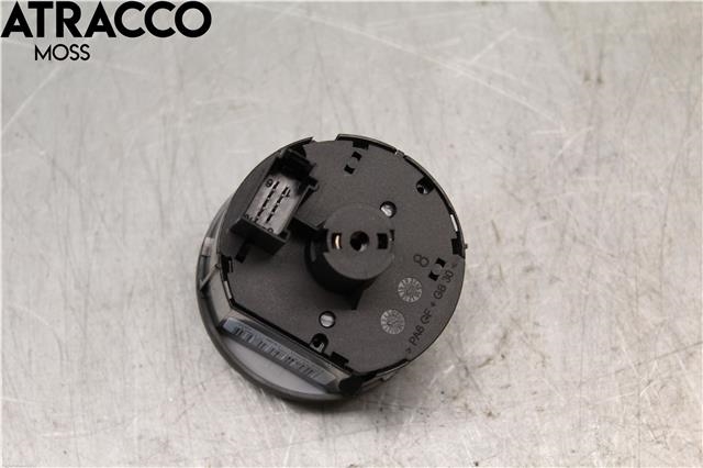 Bryter lys til VW Caddy 2015-2020 (Type III, Fase 3)  (3C8941431|)