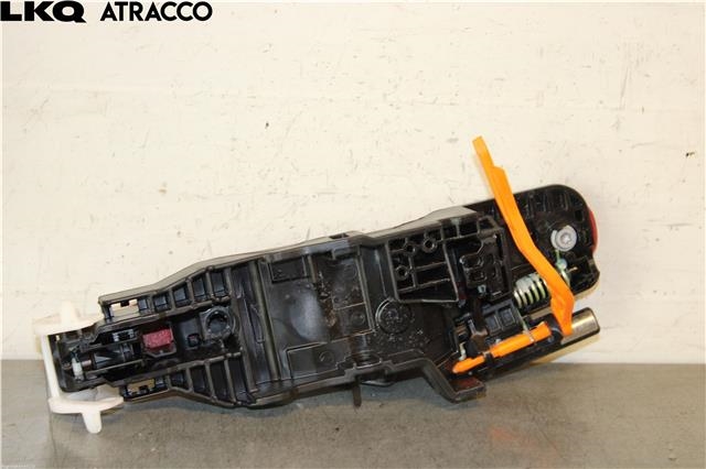 Dørhåndtak utv venstre til Toyota Yaris Cross (SUV) 2021-->>  (6921102934|)