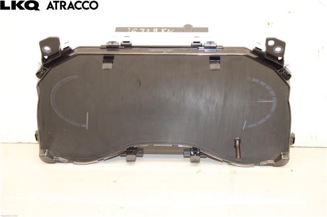 Instrumentpanel til Toyota Yaris Cross (SUV), 2021-->>  (83800F5B60)
