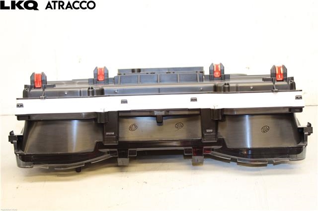 Instrumentpanel til Toyota Yaris Cross (SUV) 2021-->>  (83800F5B60|)