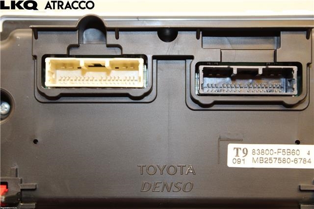 Instrumentpanel til Toyota Yaris Cross (SUV) 2021-->>  (83800F5B60|)