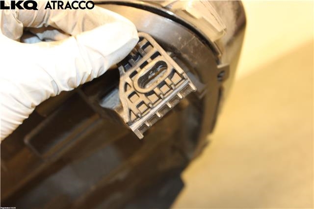 Frontlykt venstre halogen til Ford Ecosport 2016-->>  (2232207|)
