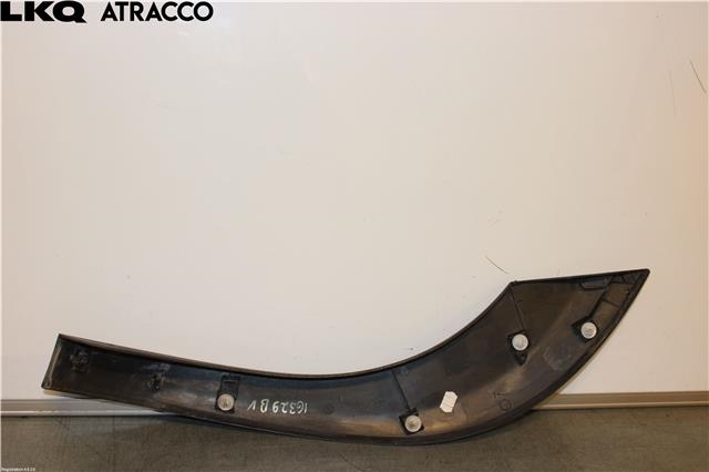 Hjulbuelist venstre foran til Toyota Yaris Cross (SUV) 2021-->> (750880D010|)
