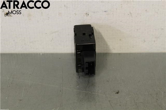 Bryter diverse til Nissan Qashqai 2010-2014 (Type I, Fase 2)  (251451GR0A|)