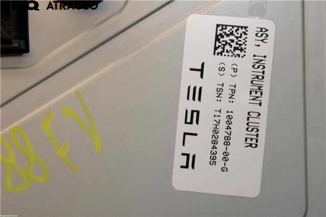 Instrumentpanel til Tesla Model X 2016-->> (103935700H|)