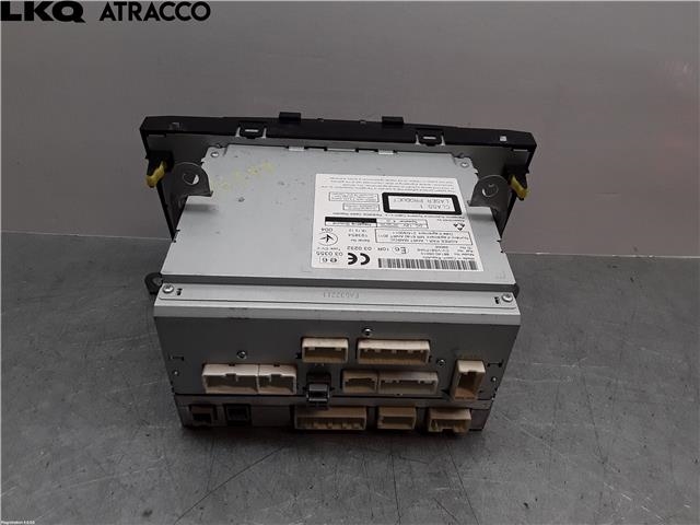 Bilstereo diverse til Toyota Avensis 2009-2015 (Type III, Fase 1)  (8614005010|)