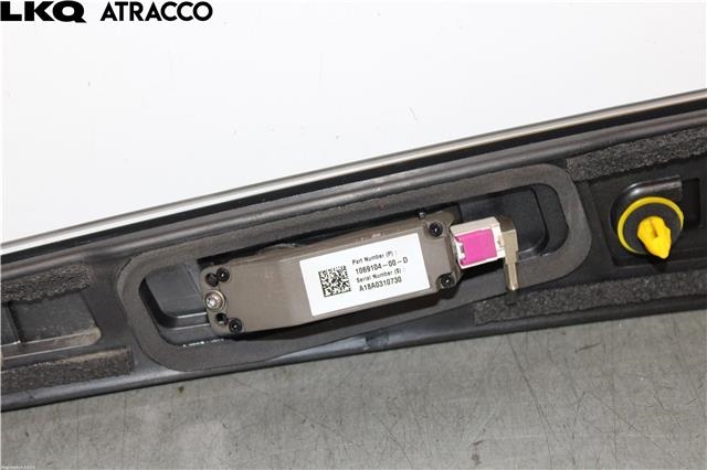 Kamera til Tesla Model X 2016-->>  (1069104SRD|)