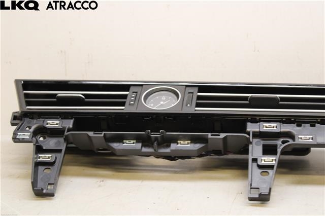 Dashbord friskluftdyse til VW Passat 2015-2019 (Fase 1) (B8) (B8) (3G1858416F|)