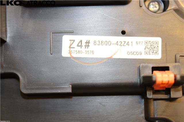 Instrumentpanel til Toyota RAV4 2019-->> (Type V)  (8380042Z41|)