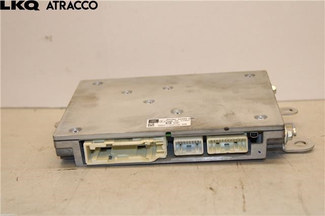 Bilstereo forsterker til Toyota RAV4, 2019-->> (Type V)  (8628042060)