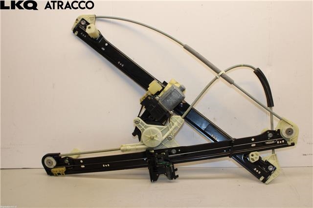 Ruteheis til Land Rover Range Rover Sport 2005-2013  (LR057338|)