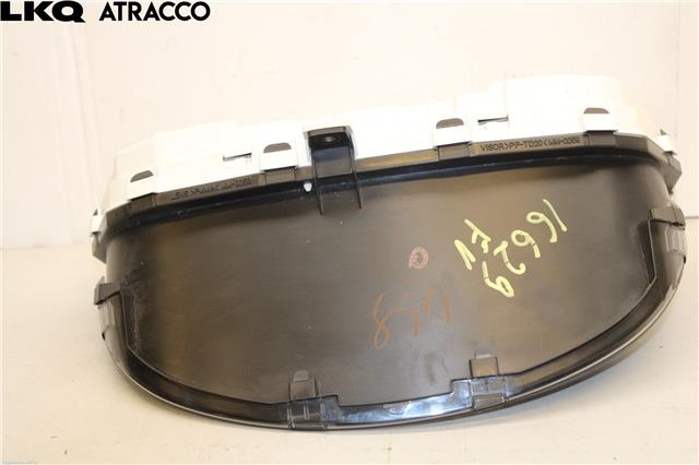 Instrumentpanel til Mitsubishi Outlander 2012-2015 (Type III, Fase 1)  (8100B897|)