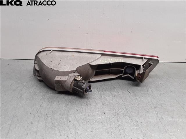 Refleksplate til Mitsubishi Outlander 2012-2015 (Type III, Fase 1)  (8336A102|)