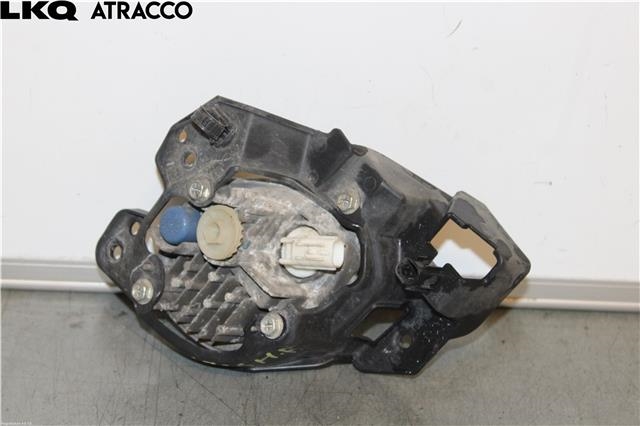 Tåkelykt høyre foran til Mazda 3 2013-2016 (Type III, Fase 1)  (B63B51680|)