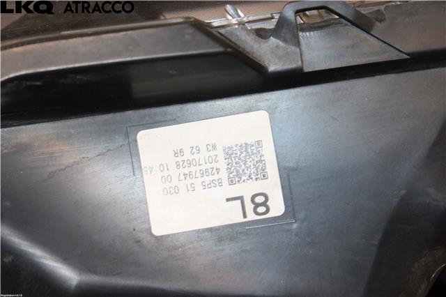 Frontlykt høyre halogen til Mazda 3 2016-2019 (Type III, Fase 2)  (BSP551031G|)
