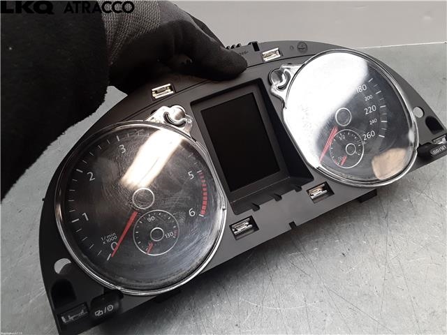 Instrumentpanel til VW Passat 2011-2015 (B7) (B7) (3AA920870P|)