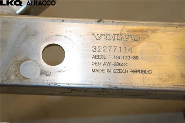 Frontplate øvre til Volvo V60 / V60 CC 2018-->> (Type II)  (32348648|)