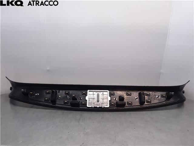 Lister til Tesla Model X 2016-->> (103599400C|)
