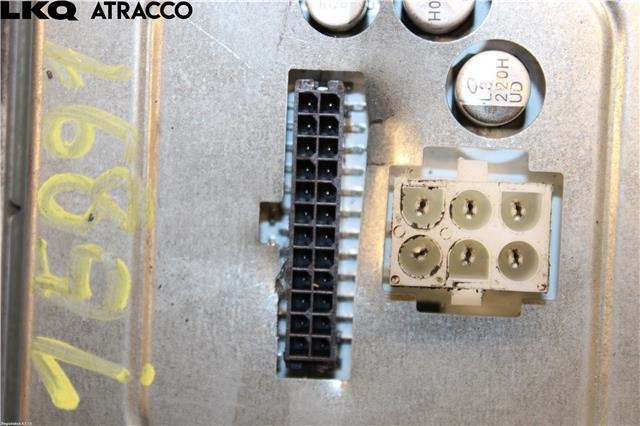Styreenhet xenon/ballast til Tesla Model X 2016-->> (0020102404|)